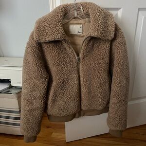 Wilfred Teddy Jacket in Warm Tan